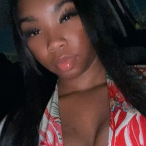 Meet your Posher, Kiara